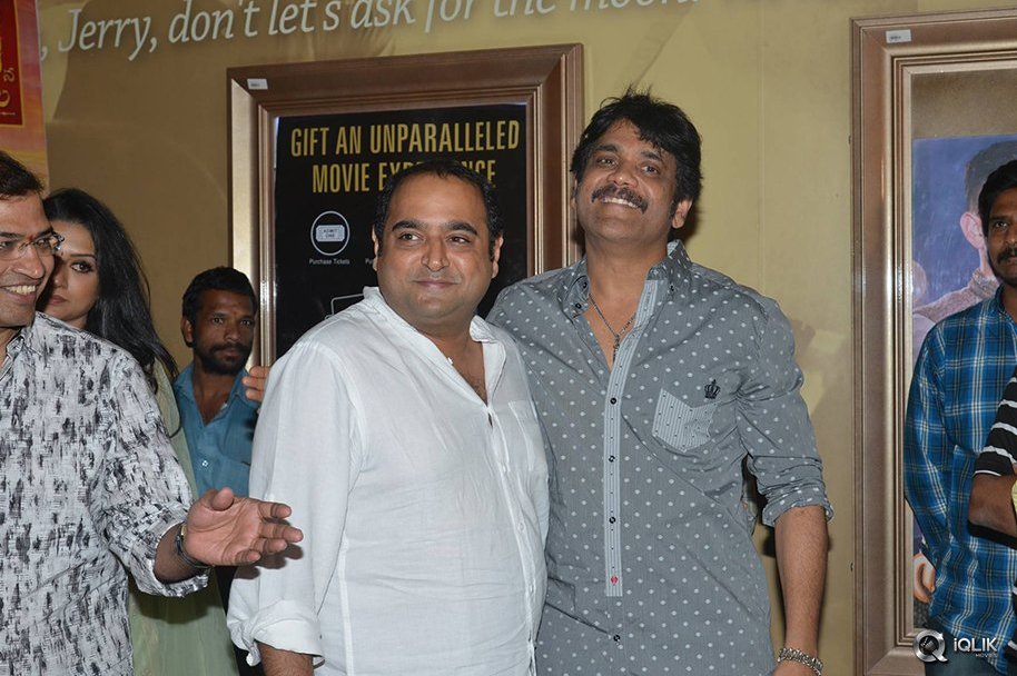 Celebs-at-Om-Namo-Venkatesaya-Movie-Special-Show